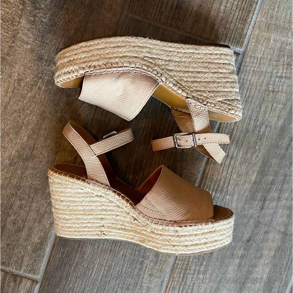 Cute Franco Sarto Tan Wedges | Size 8